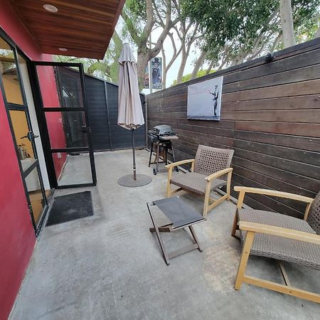 Venice Beach Studio With Large Private Patio Steps To The Beach Los Angeles Exterior photo