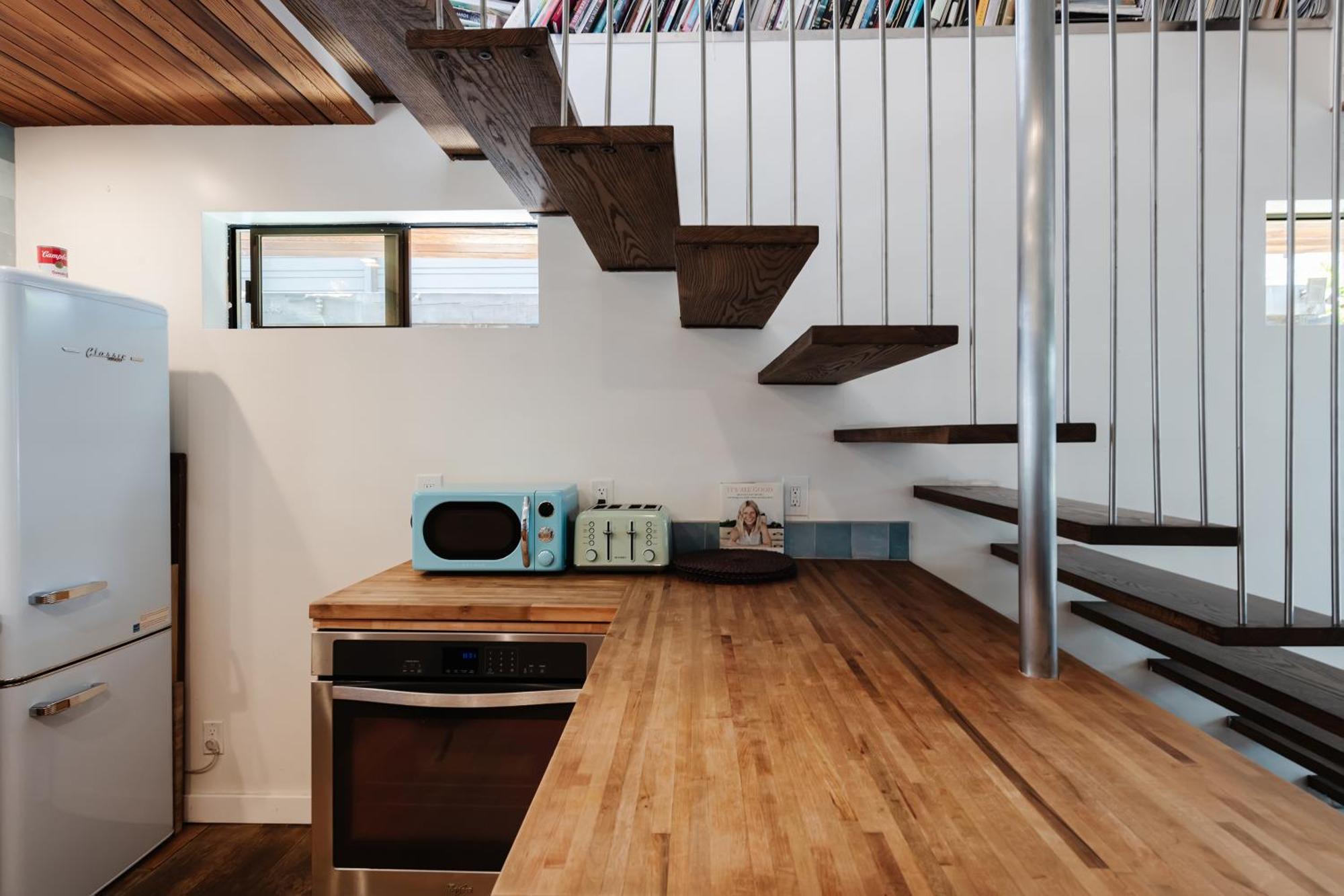 Venice Beach Studio With Large Private Patio Steps To The Beach Los Angeles Exterior photo