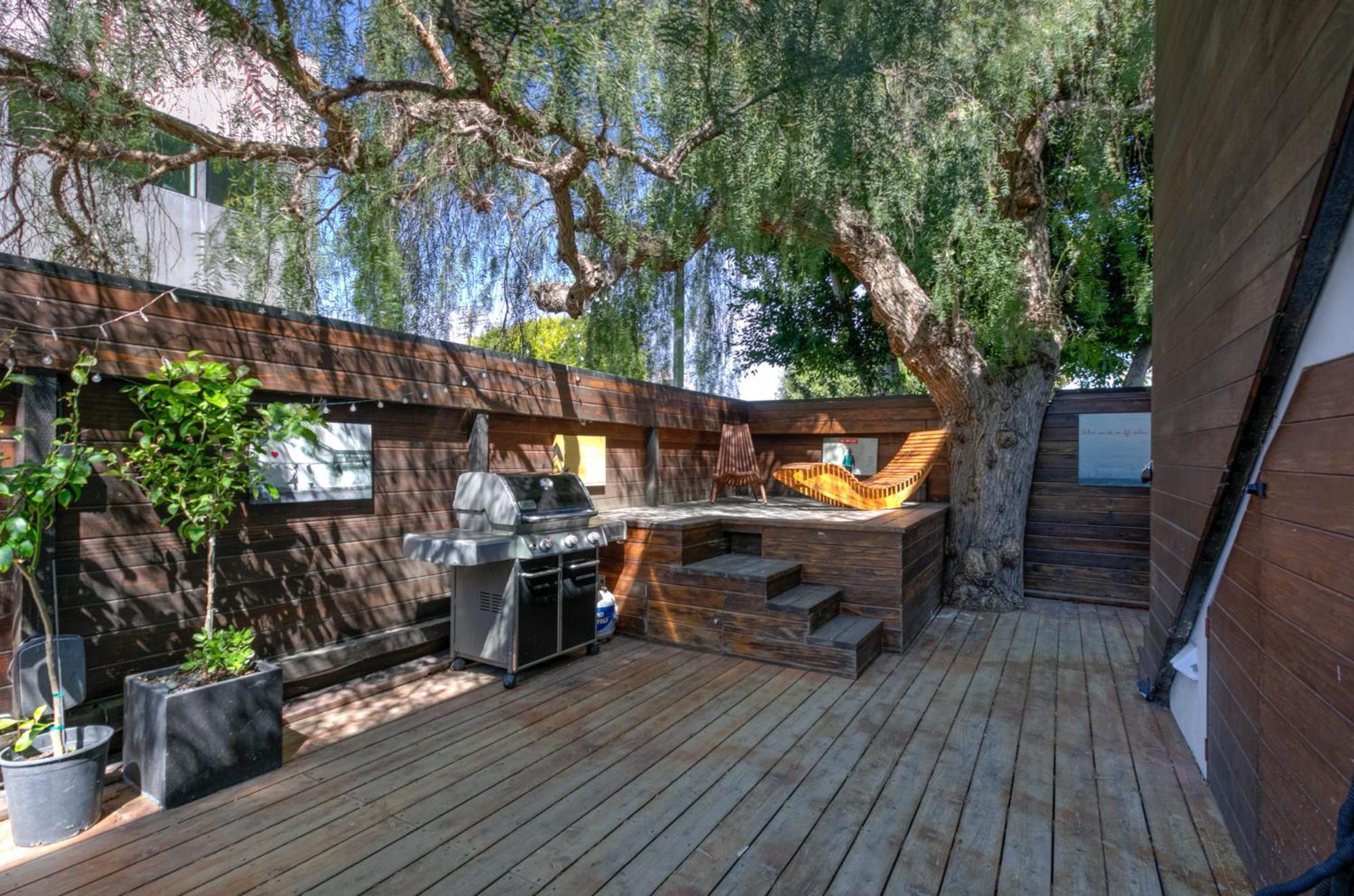 Venice Beach Studio With Large Private Patio Steps To The Beach Los Angeles Exterior photo