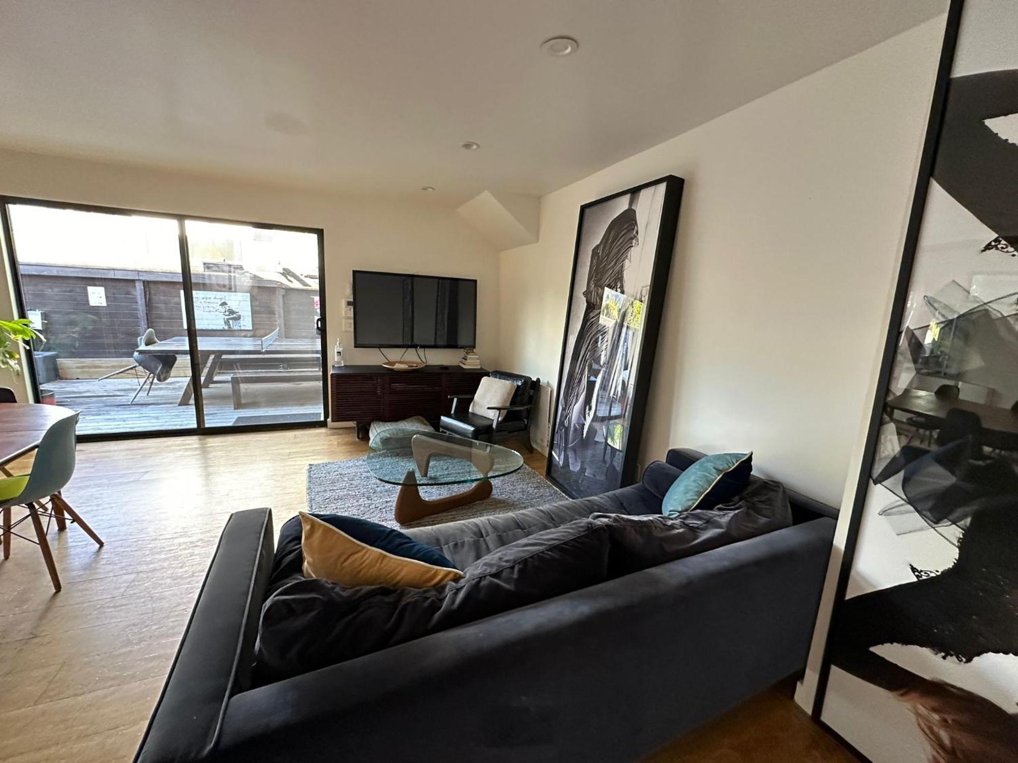 Venice Beach Studio With Large Private Patio Steps To The Beach Los Angeles Exterior photo
